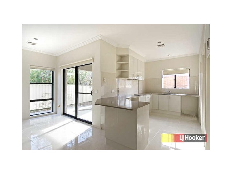 1 MacLaurin Crescent, Chifley ACT 2606