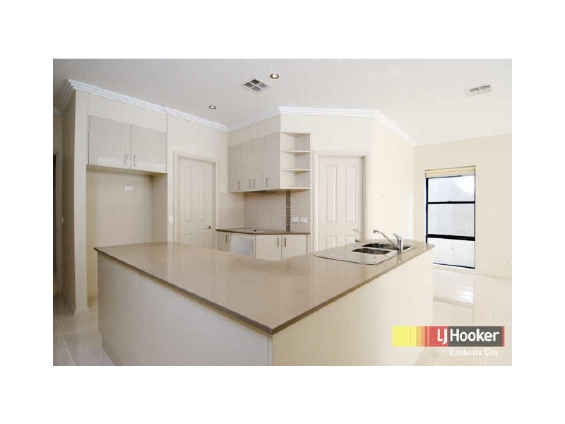 1 MacLaurin Crescent, Chifley ACT 2606