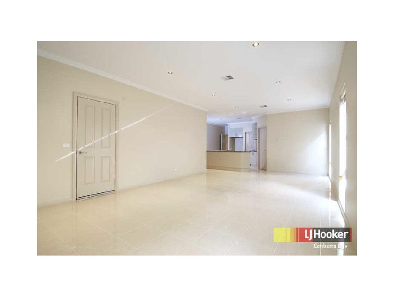 1 MacLaurin Crescent, Chifley ACT 2606