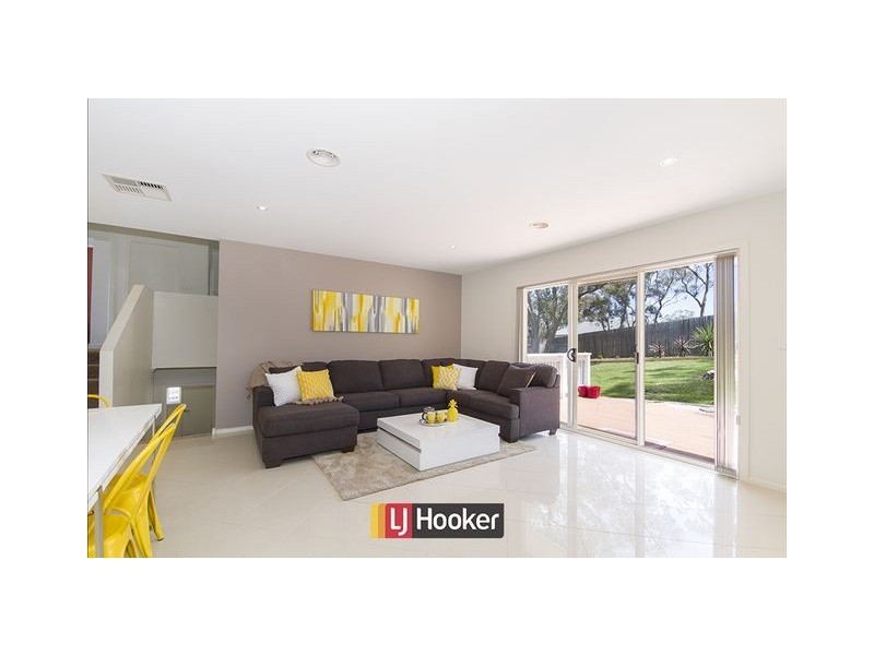 9 Emanuel Place, Conder ACT 2906