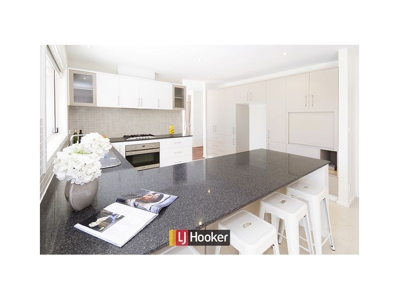 9 Emanuel Place, Conder ACT 2906