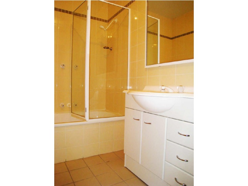 Unit 4 ‘Starlight’/20 Federal Highway, Watson ACT 2602