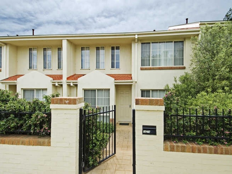 74 Kelleway Street, Nicholls ACT 2913