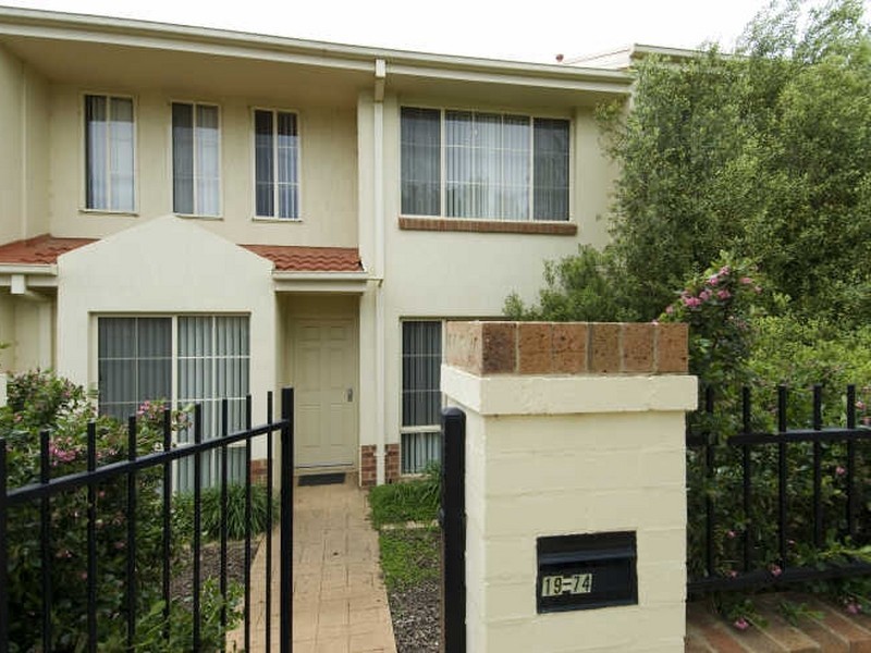 74 Kelleway Street, Nicholls ACT 2913
