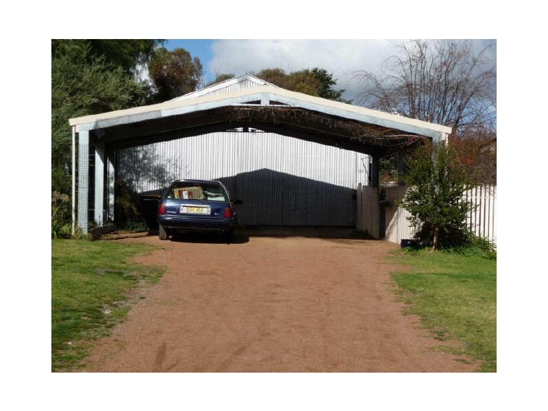 22 Lead Street, Yass NSW 2582