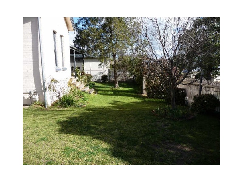 22 Lead Street, Yass NSW 2582