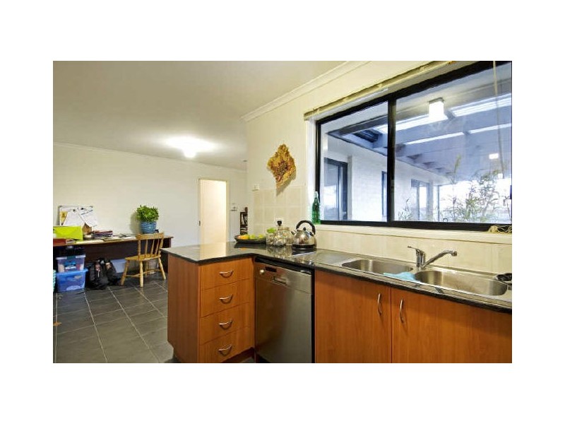 42 Simonetti Street, Dunlop ACT 2615