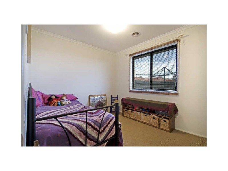 42 Simonetti Street, Dunlop ACT 2615