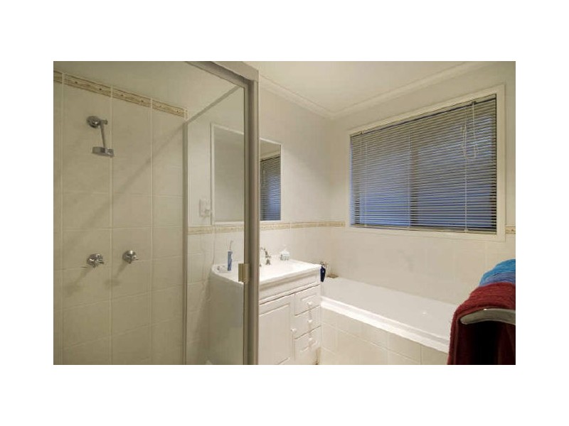 42 Simonetti Street, Dunlop ACT 2615