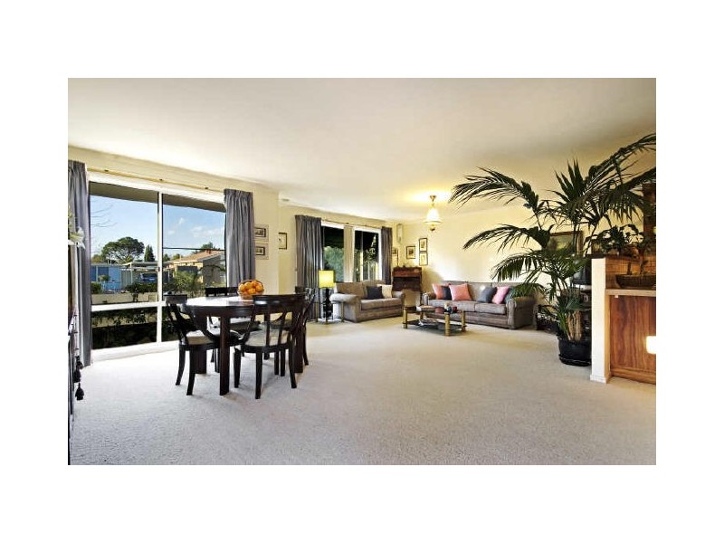 6 Doerner Place, Gordon ACT 2906