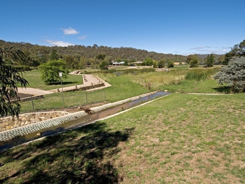 12 Stopford Crescent, Fadden ACT 2904