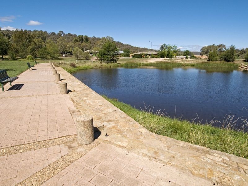 12 Stopford Crescent, Fadden ACT 2904