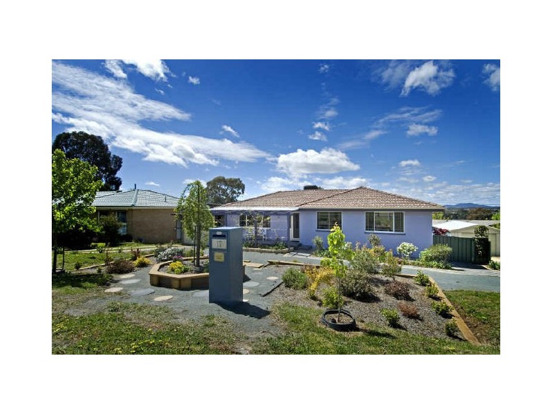 17 Beeston Street, Macgregor ACT 2615