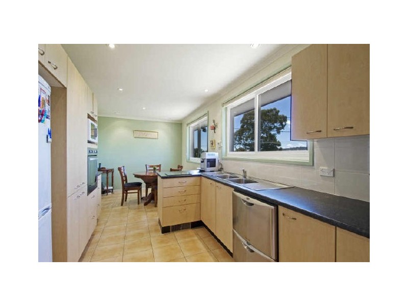 17 Beeston Street, Macgregor ACT 2615