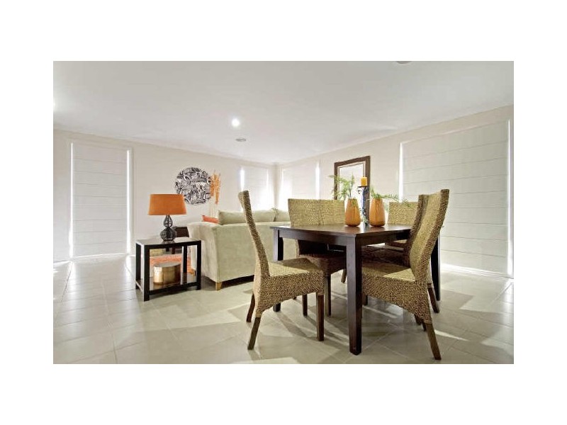 12 Allnutt Crescent, Forde ACT 2914