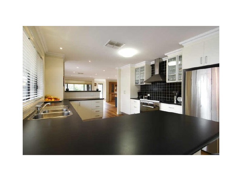 1 Castlereagh Crescent, Macquarie ACT 2614