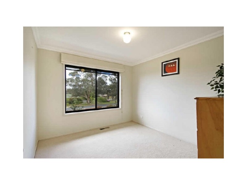 1 Castlereagh Crescent, Macquarie ACT 2614