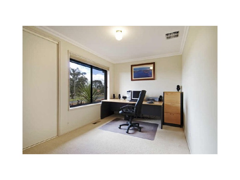 1 Castlereagh Crescent, Macquarie ACT 2614