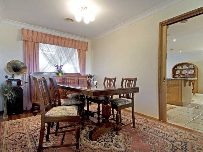 40 Rushbrook Circuit, Isabella Plains ACT 2905
