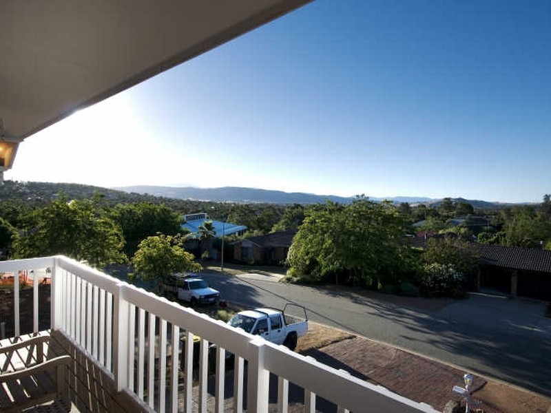 40 Rushbrook Circuit, Isabella Plains ACT 2905