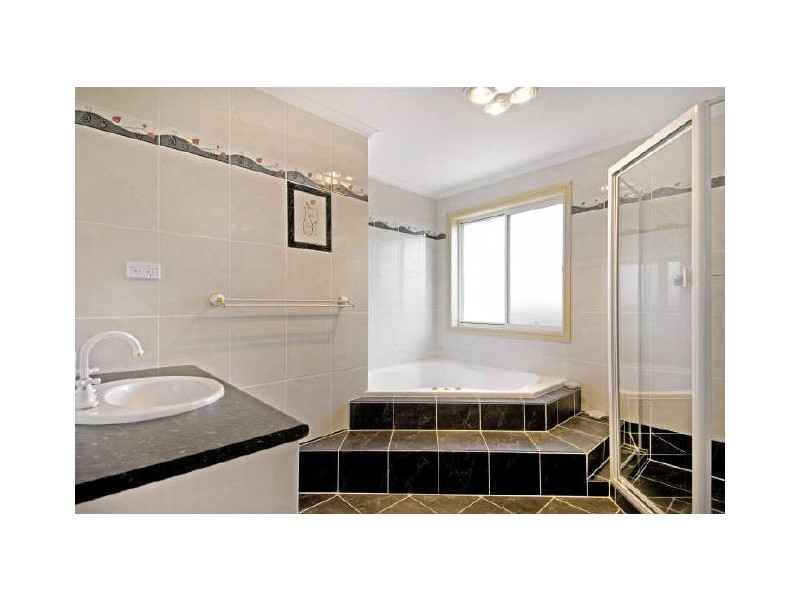 15 Simonetti Street, Dunlop ACT 2615