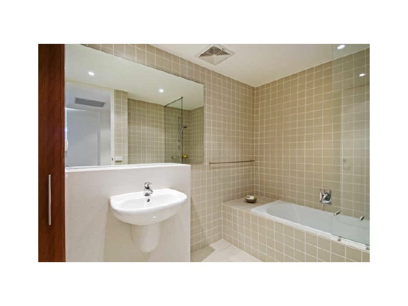 Unit 605 ‘Space 2′/165 Northbourne Avenue, Turner ACT 2612