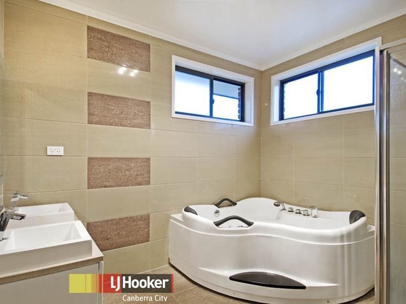 1 Whim Street, Harrison ACT 2914