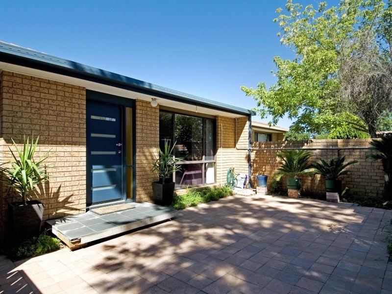 18 Enright Crescent, Florey ACT 2615
