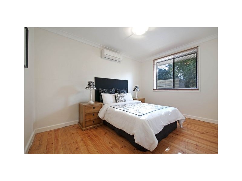 229 Phillip Avenue, Hackett ACT 2602