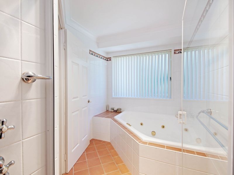 48 Woodhill Link, Jerrabomberra NSW 2619