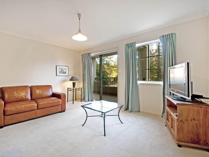 17/60 Henty Street, Braddon ACT 2612