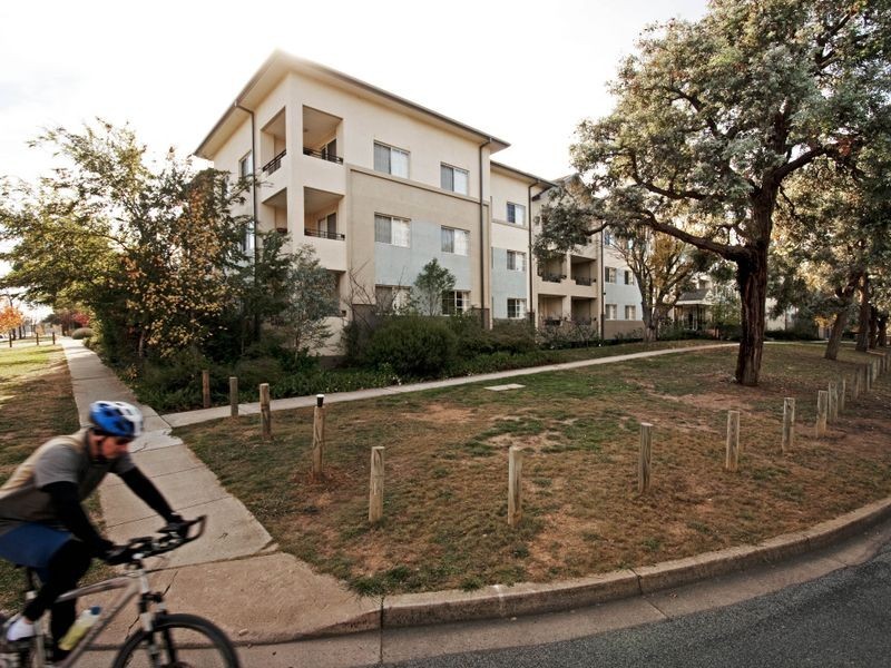 17/60 Henty Street, Braddon ACT 2612