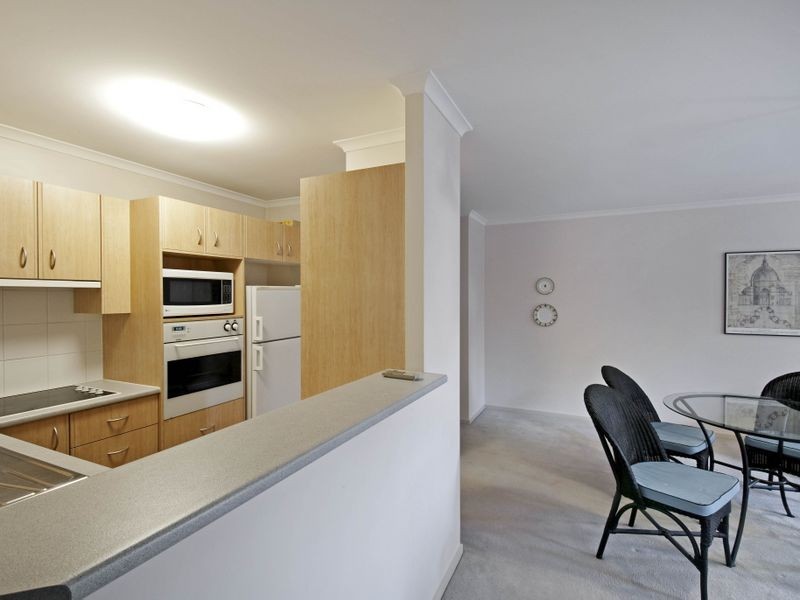 17/60 Henty Street, Braddon ACT 2612