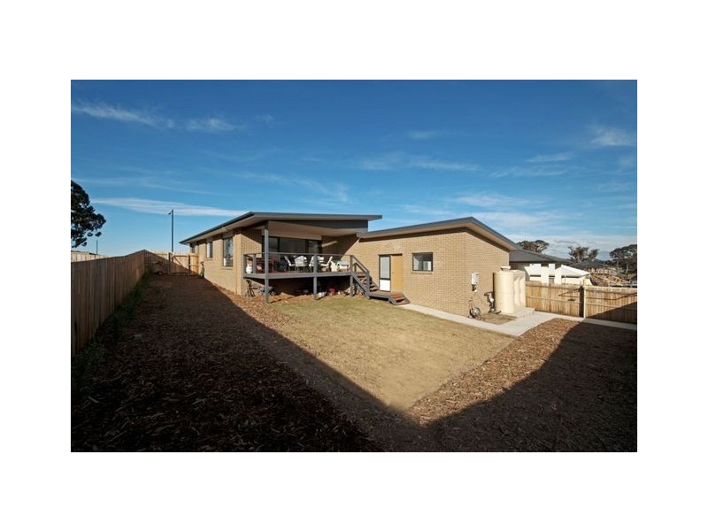 7 Pahlman Street, Forde ACT 2914