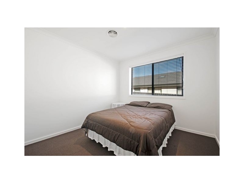 7 Pahlman Street, Forde ACT 2914