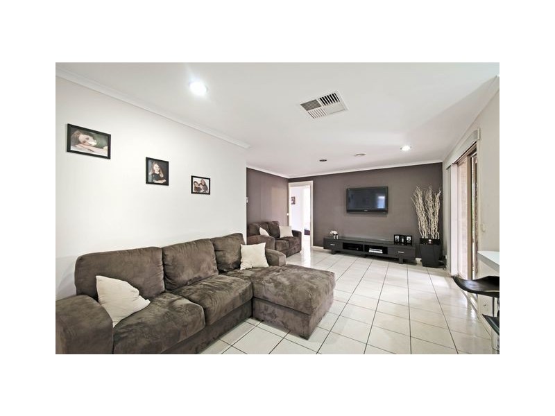 36 Clare Dennis Avenue, Gordon ACT 2906