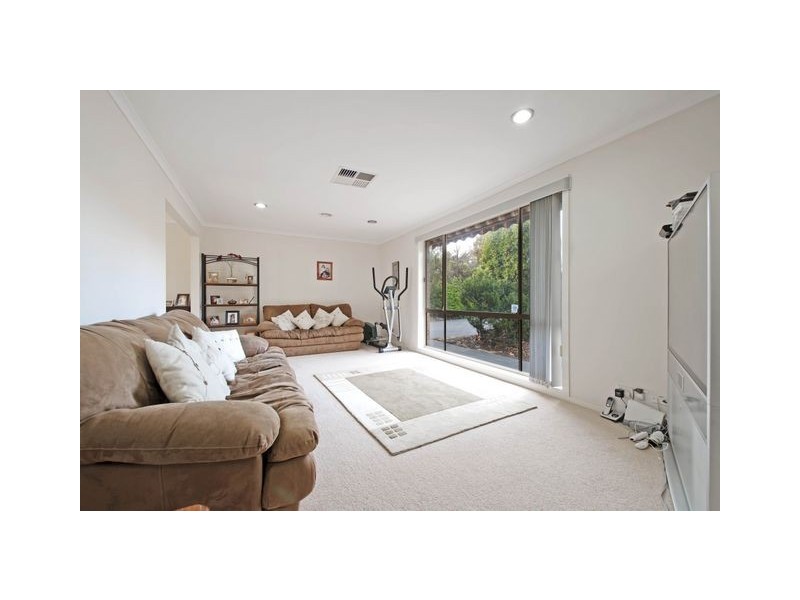 36 Clare Dennis Avenue, Gordon ACT 2906