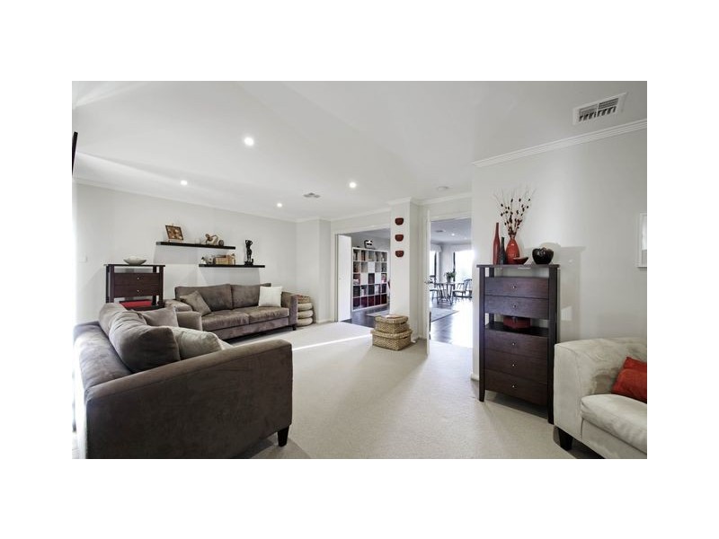 66 Mary Gillespie Avenue, Gungahlin ACT 2912