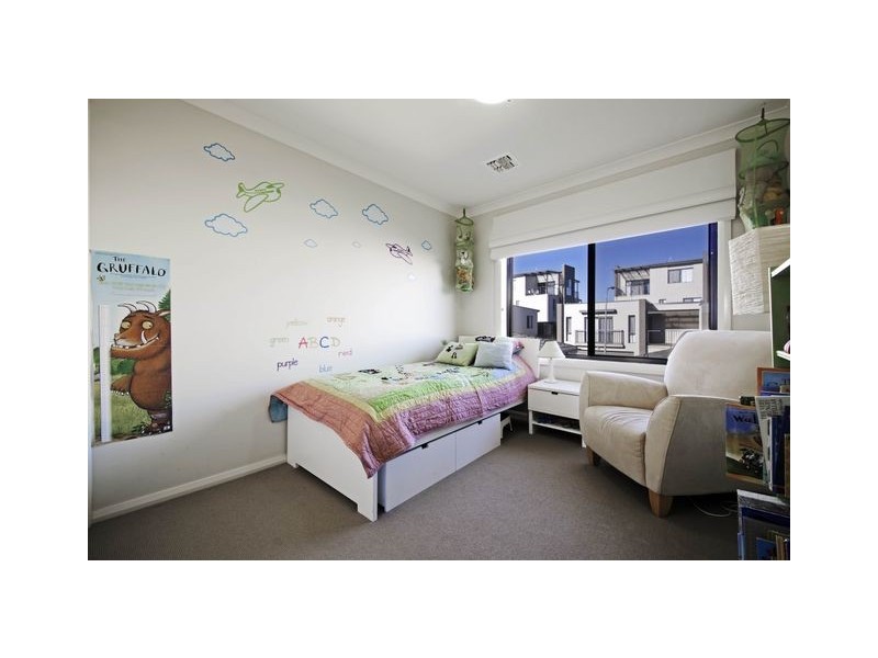 66 Mary Gillespie Avenue, Gungahlin ACT 2912
