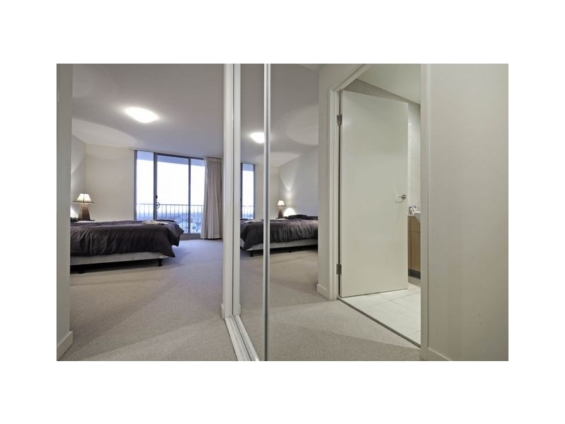 Unit 95 ‘Sky Plaza’ 60 Callam Street, Phillip ACT 2606