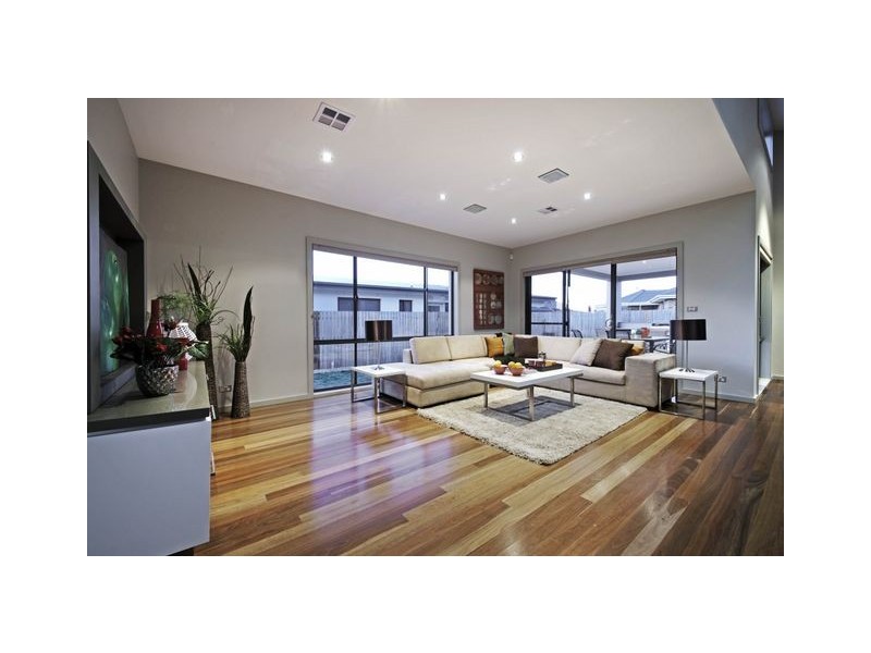 10 De Mole Street, Dunlop ACT 2615