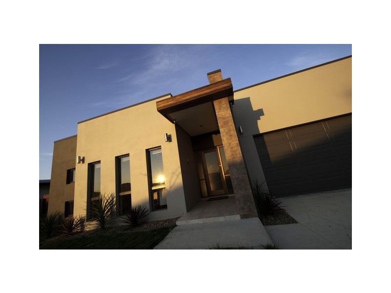 10 De Mole Street, Dunlop ACT 2615