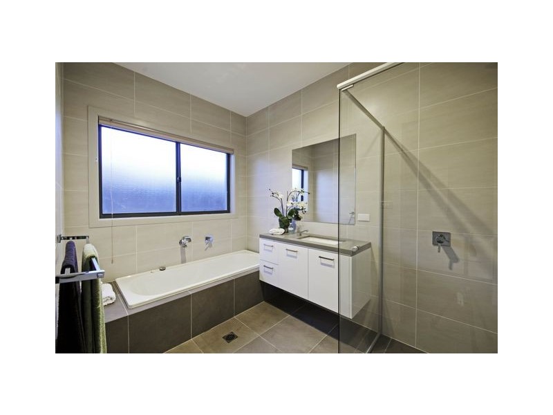 10 De Mole Street, Dunlop ACT 2615