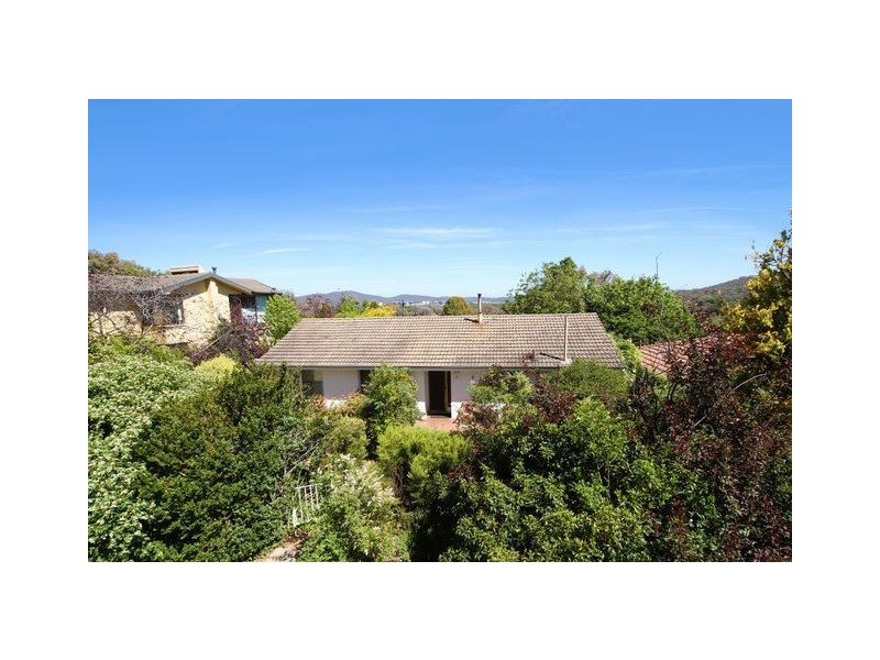 11 Holmes Crescent, Campbell ACT 2612