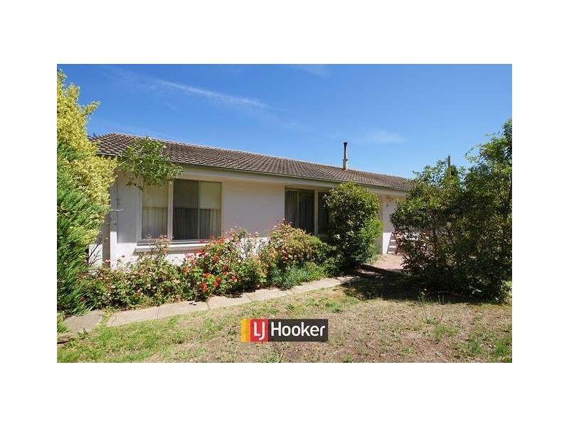 11 Holmes Crescent, Campbell ACT 2612