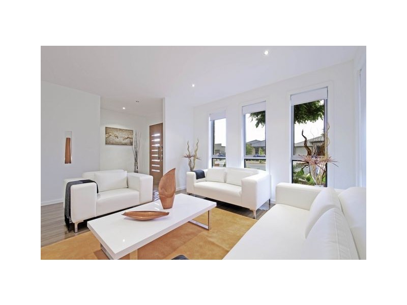 15 Cleggett Street, Forde ACT 2914