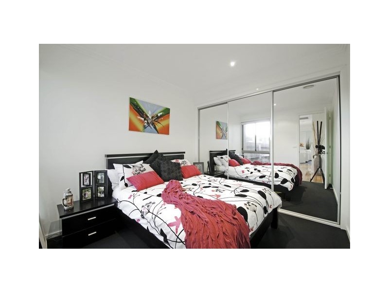 15 Cleggett Street, Forde ACT 2914