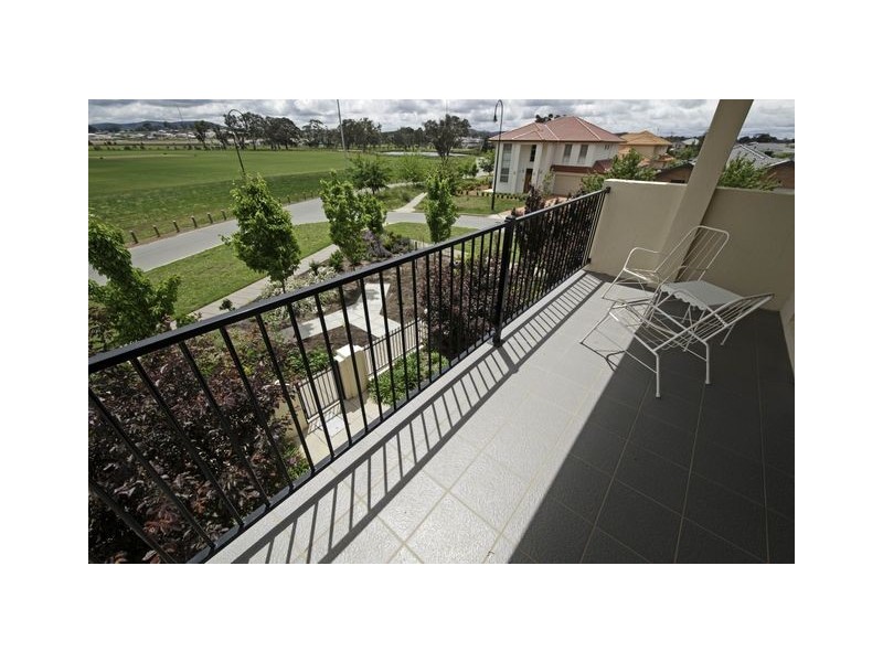 77 Katoomba Street, Harrison ACT 2914