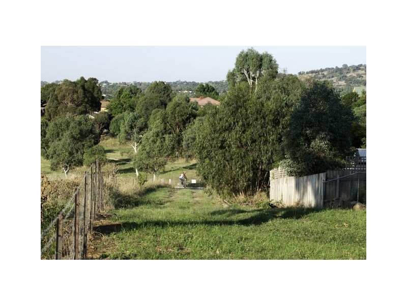 6 Charlton Crescent, Gordon ACT 2906