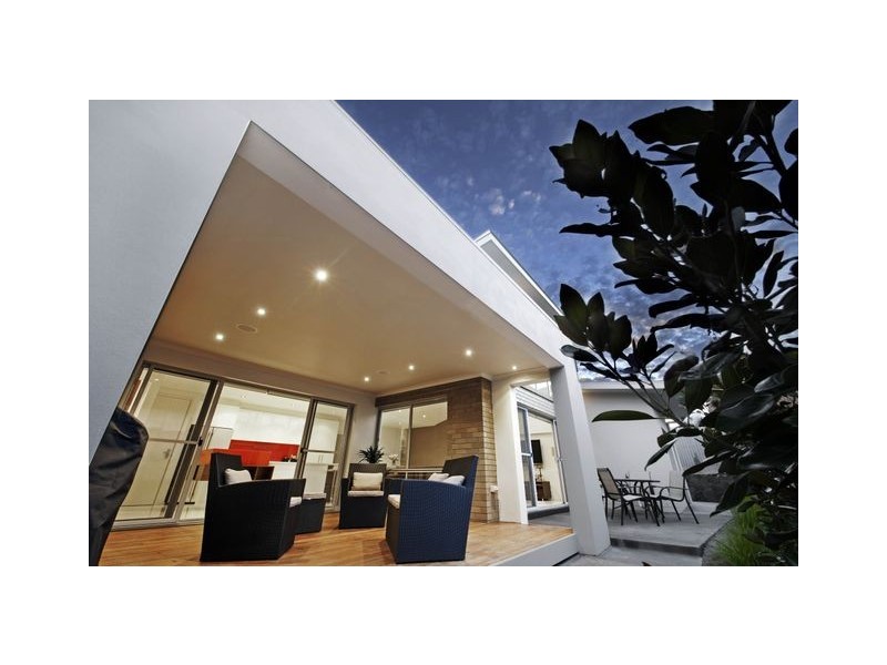 11 Gavin Long Street, Franklin ACT 2913